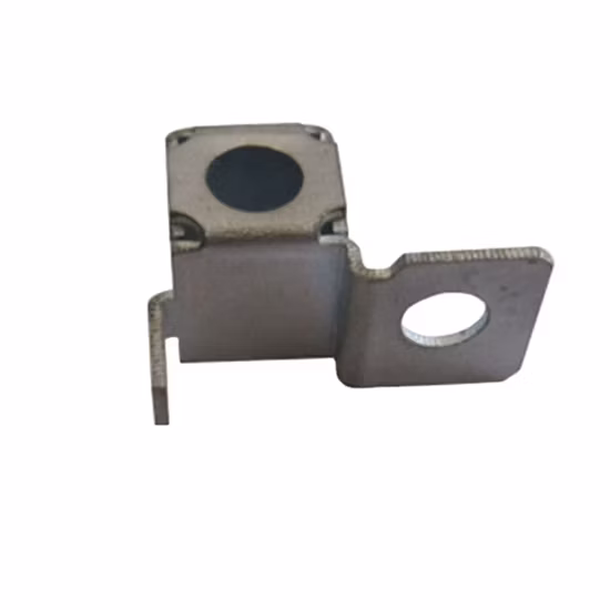 Изготовление листового металла из углеродистой или нержавеющей стали. Гибка и лазерная резка. Штамповка металлических компонентов.